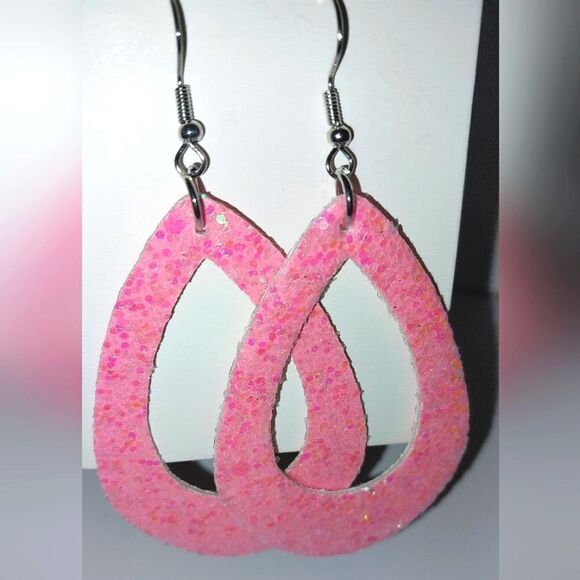 Beautiful bedazzled fashion earrings - Picture 2 of 5